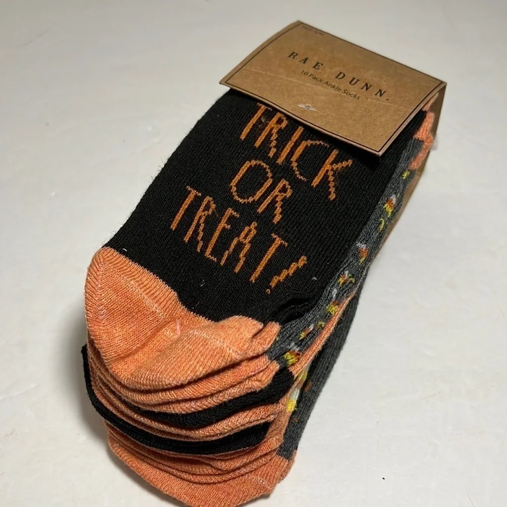 Rae Dunn 10 Pack of Child’s Ankle Socks New Sz S/M Halloween trick-or-treat